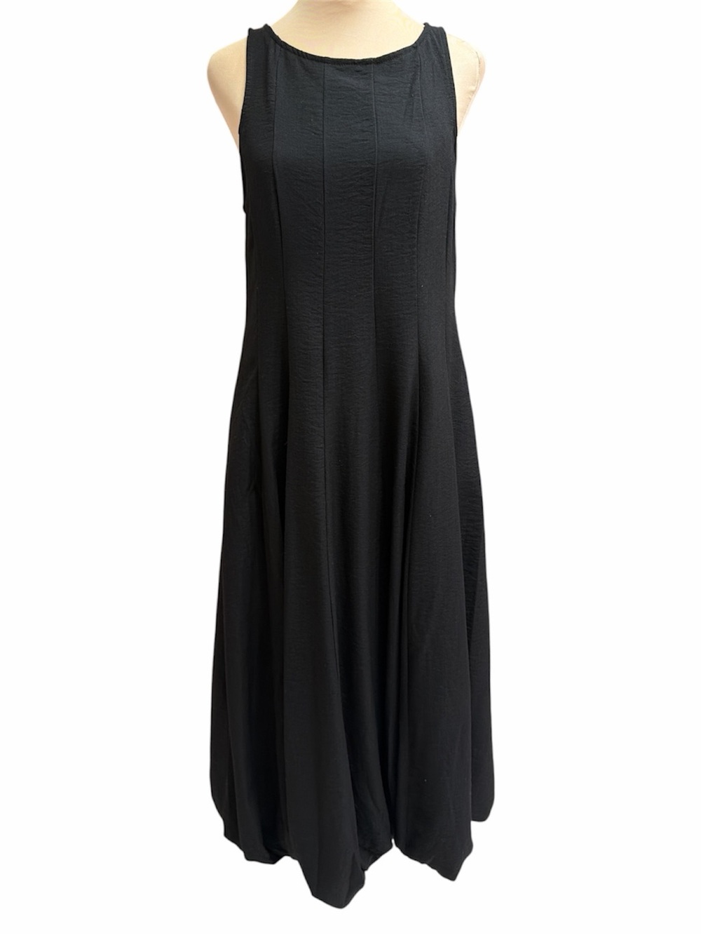 Entro “Porchlight Evenings” Black Sleeveless Bubble Dress
